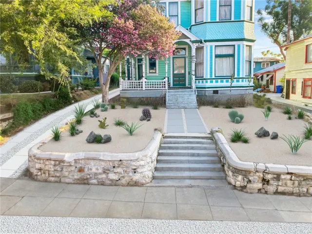 FRONT YARD
