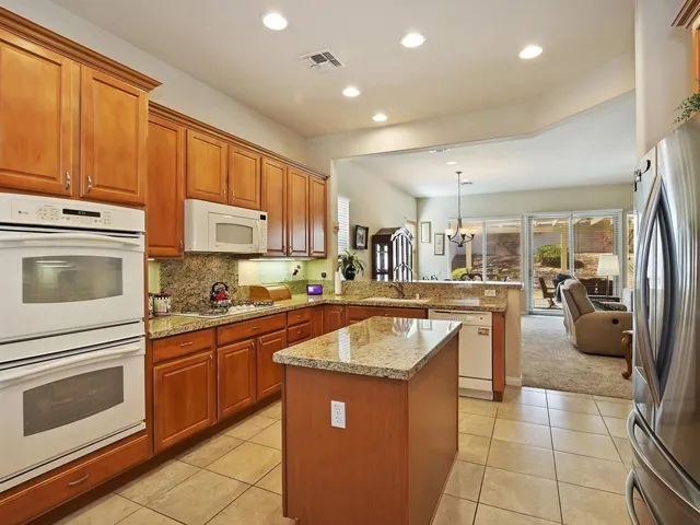 Spacious Kitchen