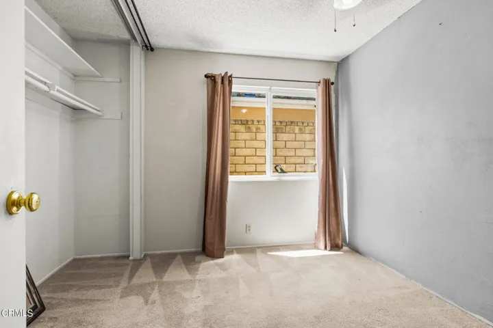 28-web-or-mls-Upmarketmedia_7219Lem-15