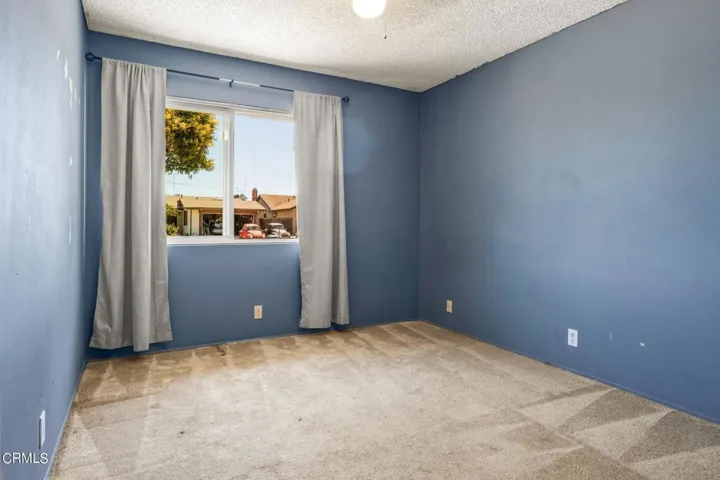 25-web-or-mls-Upmarketmedia_7219Lem-14