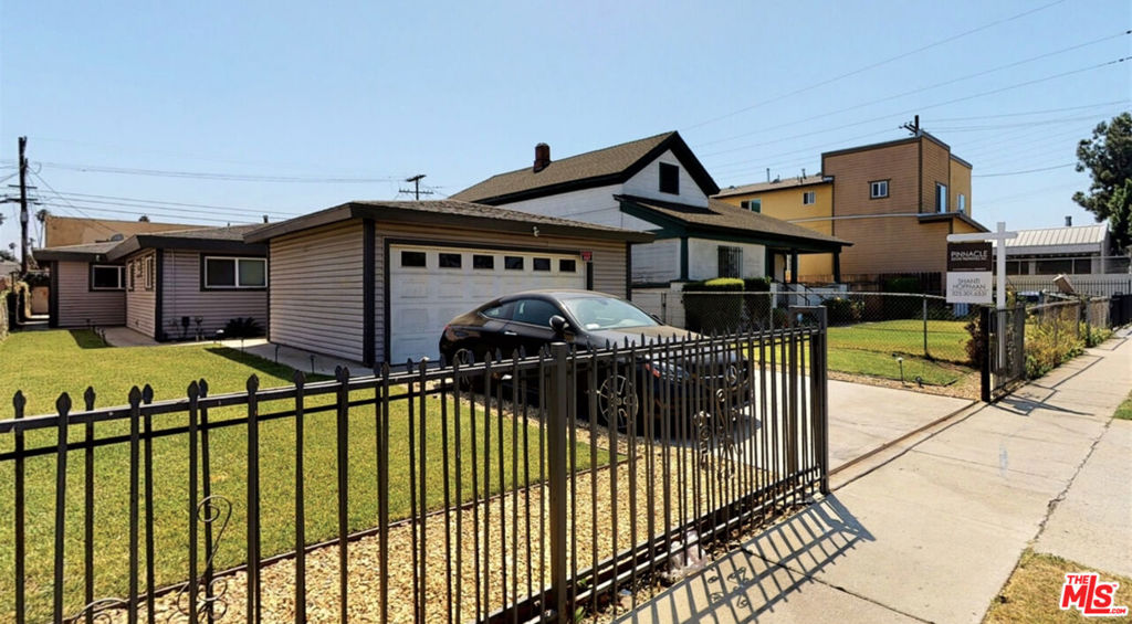 936 W 78th Street, California home-pic-2