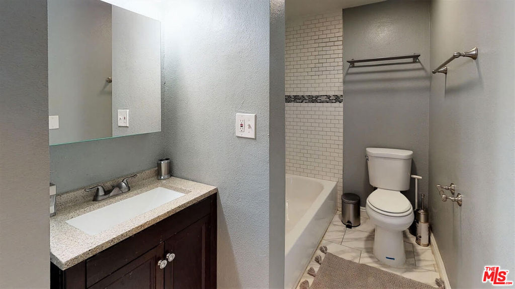 936 W 78th Street, California home-pic-24