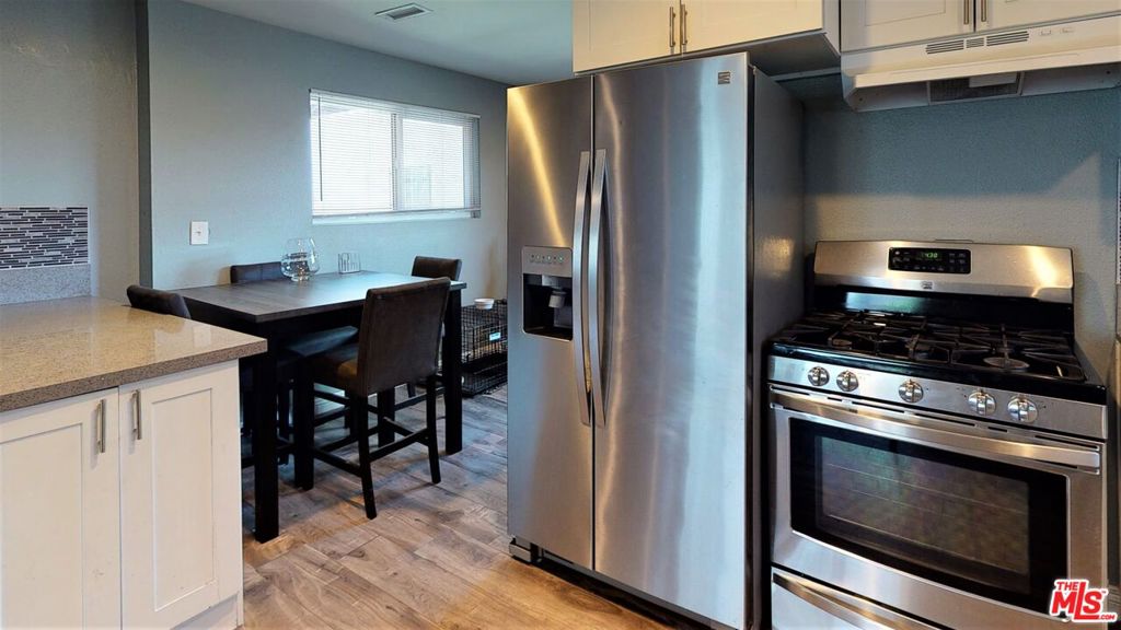 936 W 78th Street, California home-pic-8