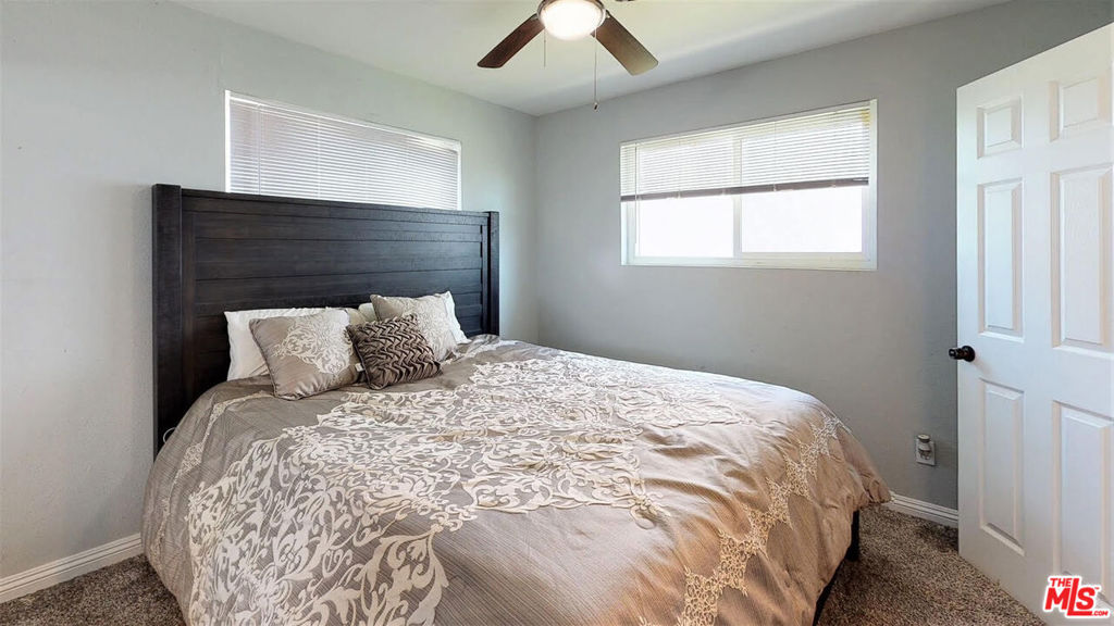 936 W 78th Street, California home-pic-14