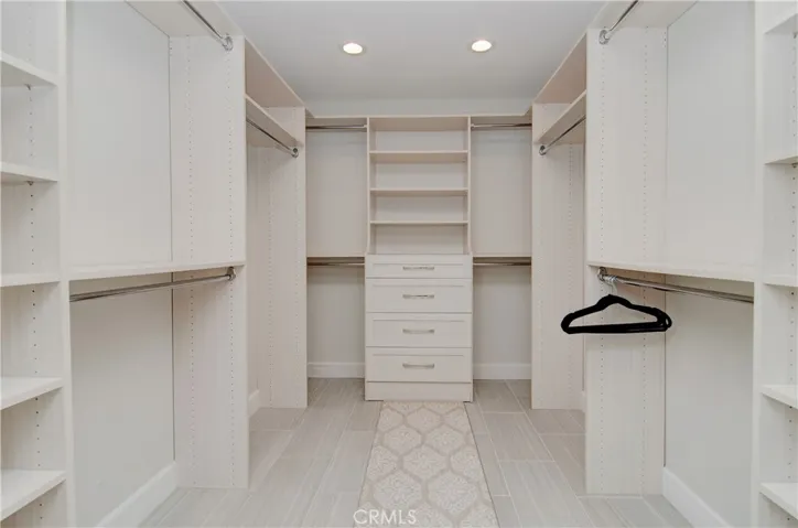 YES...even YOU can be organized here...