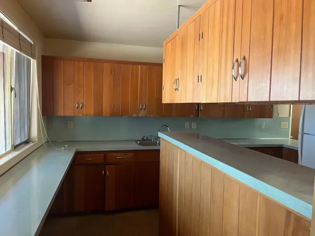 24985 Oneonta Drive, Los Altos Hills, California 94022