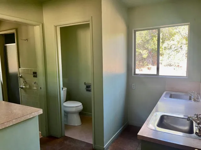 24985 Oneonta Drive, Los Altos Hills, California 94022