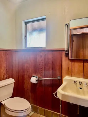 24985 Oneonta Drive, Los Altos Hills, California 94022