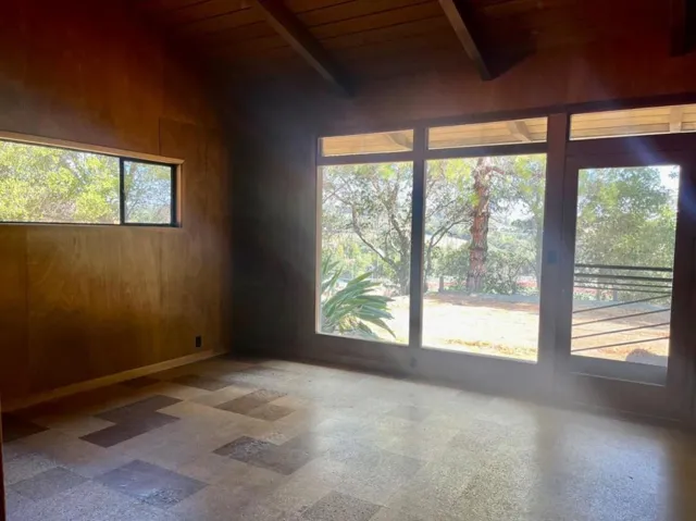 24985 Oneonta Drive, Los Altos Hills, California 94022