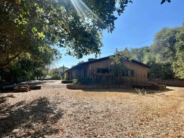 24985 Oneonta Drive, Los Altos Hills, California 94022