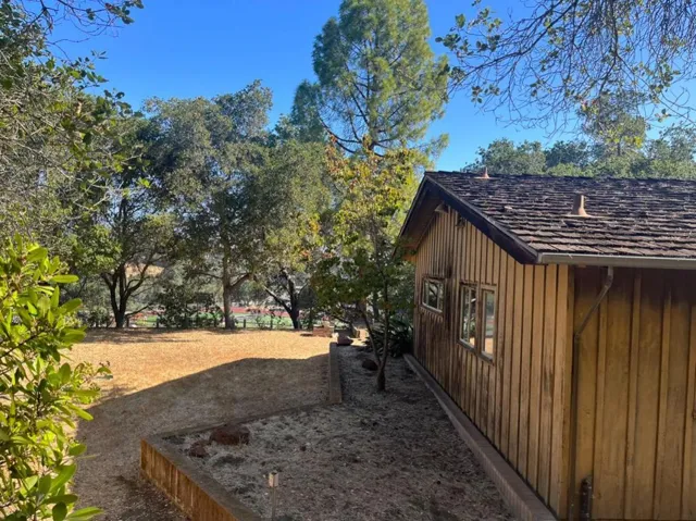 24985 Oneonta Drive, Los Altos Hills, California 94022