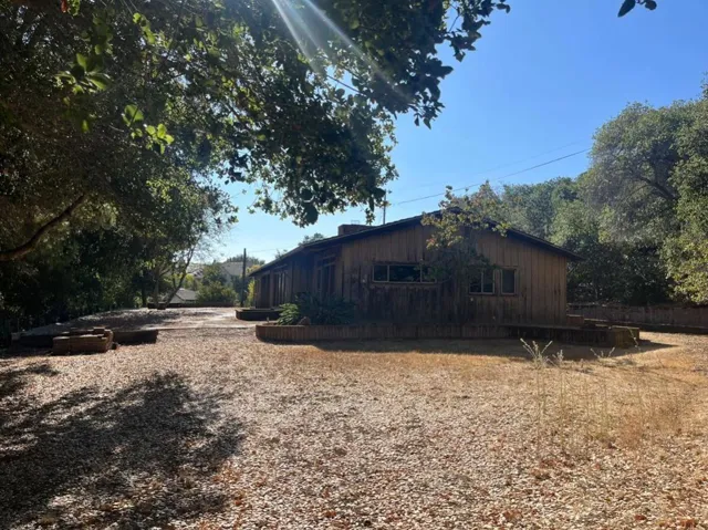 24985 Oneonta Drive, Los Altos Hills, California 94022