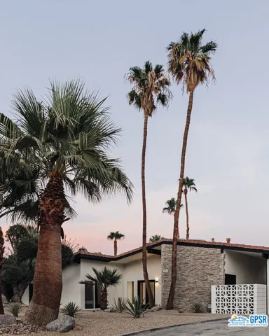 4995 E Cherry Hills Drive, Palm Springs, California 92264