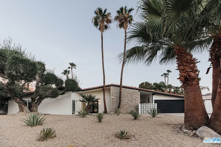 4995 E Cherry Hills Drive, Palm Springs, California 92264