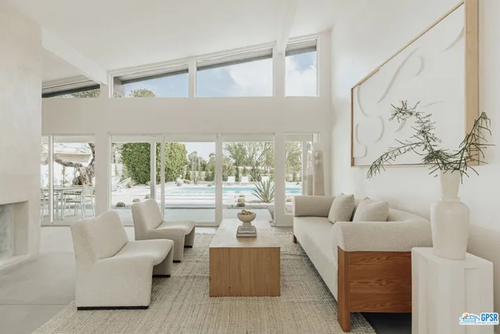4995 E Cherry Hills Drive, Palm Springs, California 92264
