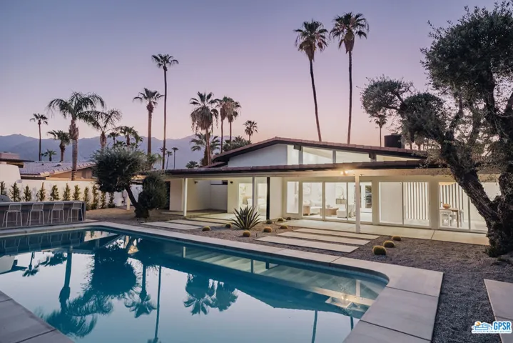 4995 E Cherry Hills Drive, Palm Springs, California 92264