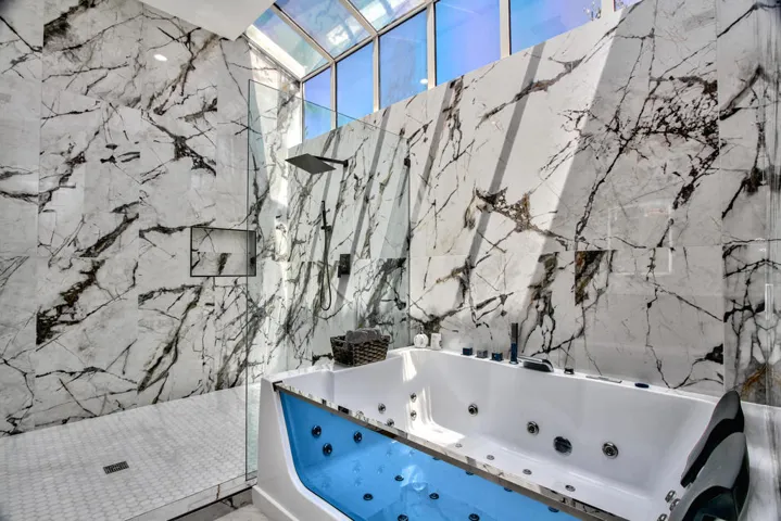 40-Primary-Bathroom