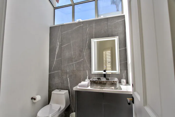 47-Half-Bathroom