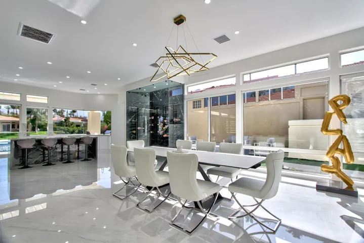 19-Dining-Room