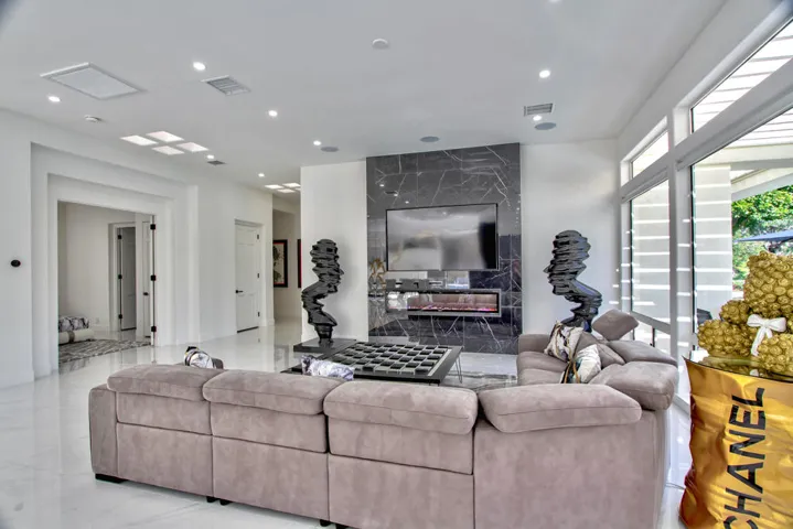 22-Living-Room