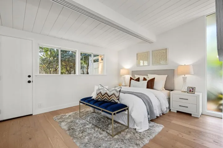 3773 Redwood Circle, Palo Alto, California 94306