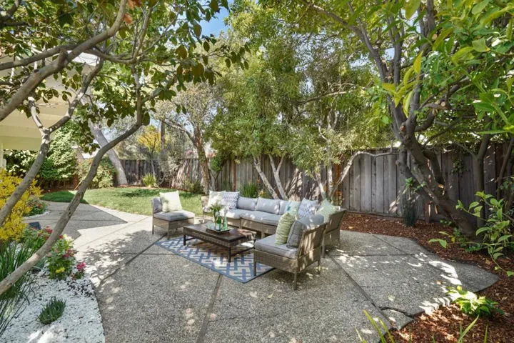 3773 Redwood Circle, Palo Alto, California 94306