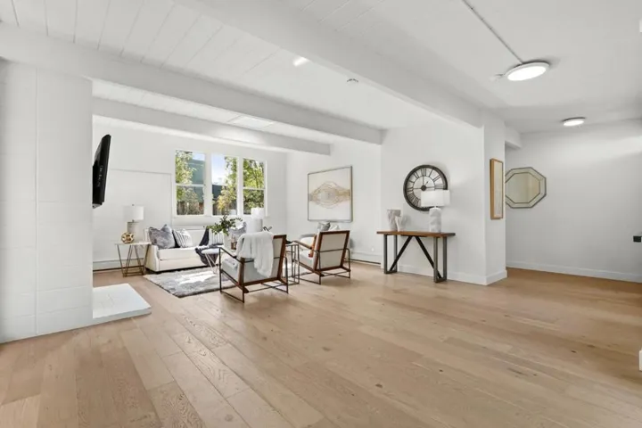 3773 Redwood Circle, Palo Alto, California 94306