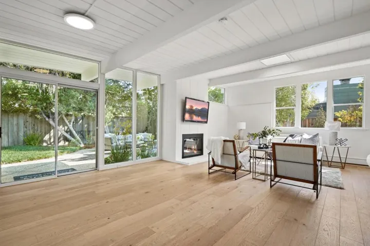 3773 Redwood Circle, Palo Alto, California 94306