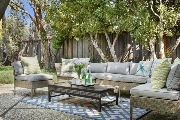 3773 Redwood Circle, Palo Alto, California 94306