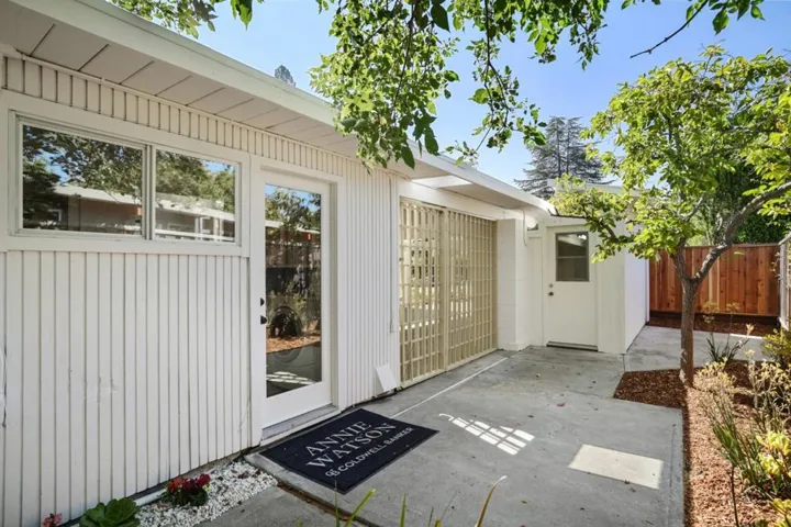3773 Redwood Circle, Palo Alto, California 94306
