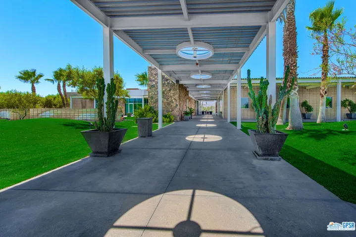 929 Bernardi Lane, Palm Springs, California 92262