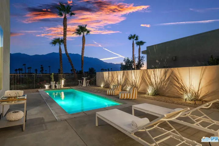 929 Bernardi Lane, Palm Springs, California 92262