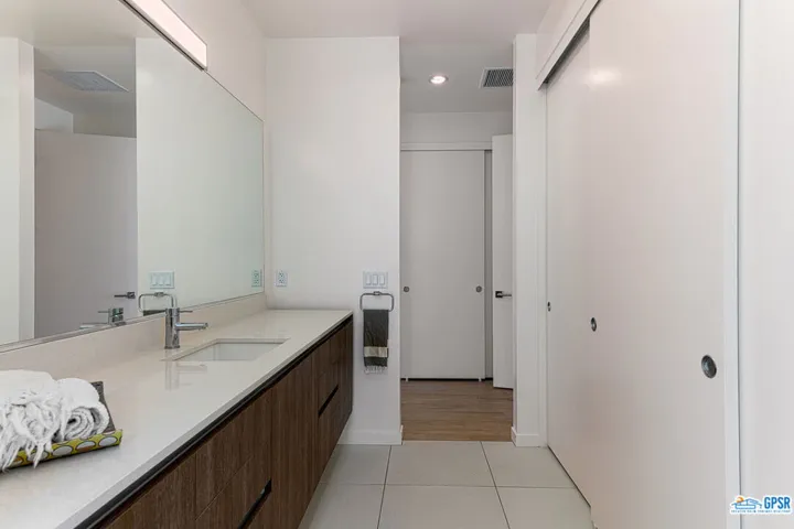 929 Bernardi Lane, Palm Springs, California 92262