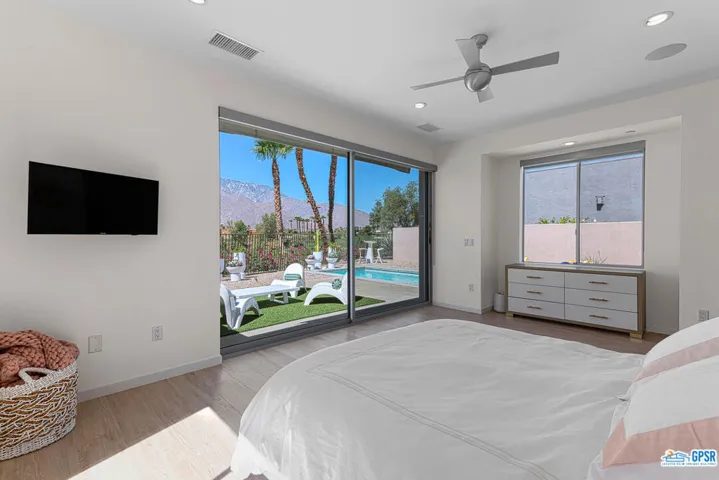 929 Bernardi Lane, Palm Springs, California 92262