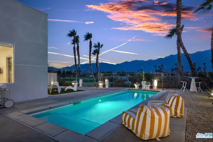 929 Bernardi Lane, Palm Springs, California 92262