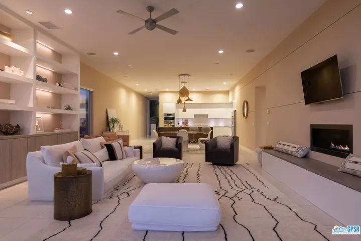 929 Bernardi Lane, Palm Springs, California 92262