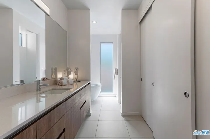 929 Bernardi Lane, Palm Springs, California 92262