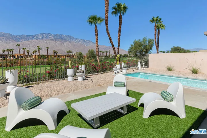 929 Bernardi Lane, Palm Springs, California 92262