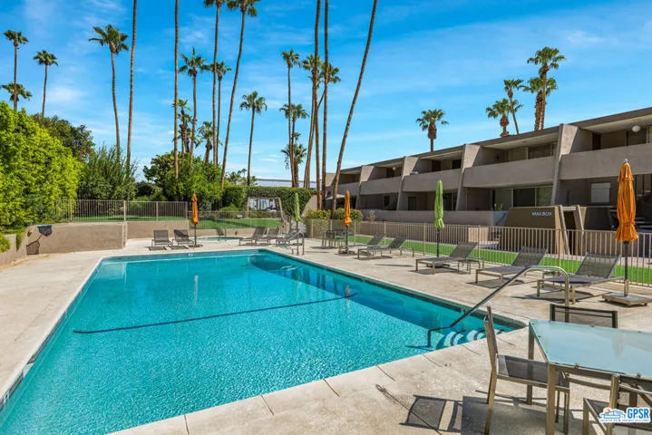 197 W Via Lola 23, Palm Springs, California 92262