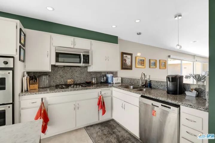 197 W Via Lola 23, Palm Springs, California 92262