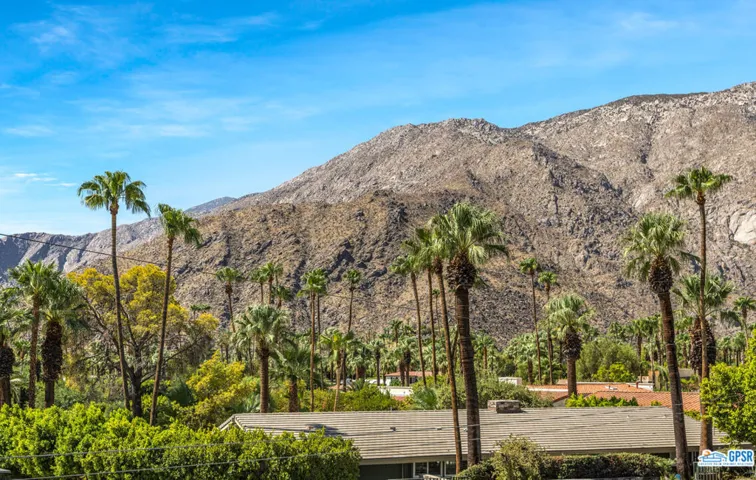 197 W Via Lola 23, Palm Springs, California 92262