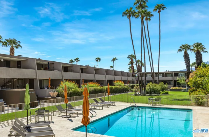 197 W Via Lola 23, Palm Springs, California 92262