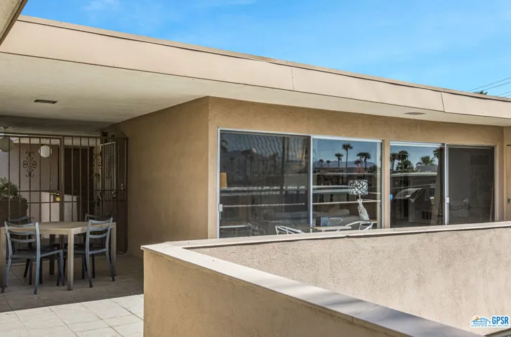 197 W Via Lola 23, Palm Springs, California 92262