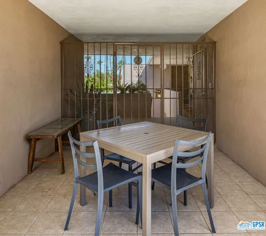 197 W Via Lola 23, Palm Springs, California 92262