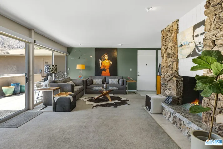 197 W Via Lola 23, Palm Springs, California 92262
