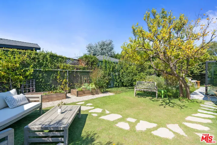 4332 Chase Avenue, Los Angeles, California 90066