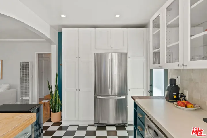 4332 Chase Avenue, Los Angeles, California 90066