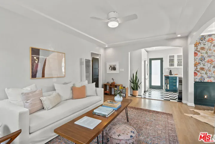 4332 Chase Avenue, Los Angeles, California 90066