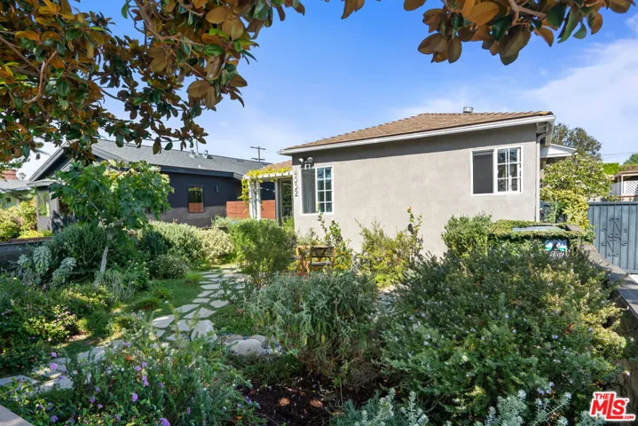 4332 Chase Avenue, Los Angeles, California 90066