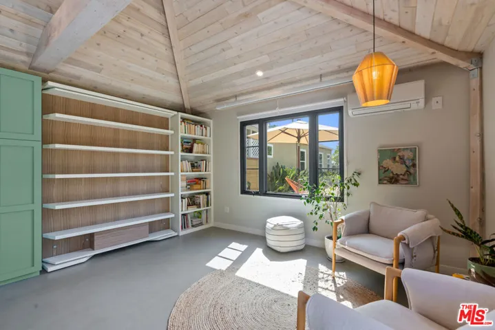 4332 Chase Avenue, Los Angeles, California 90066